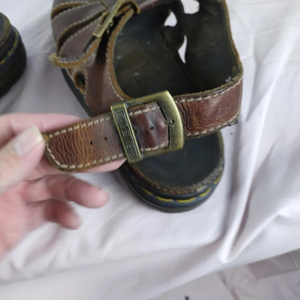 Vtg Dr Martens Men's Size 11  Platform Leather Sandals England Summer Wear